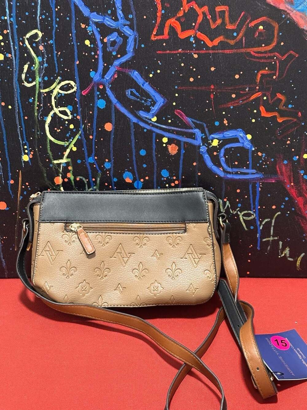 #15 Adrienne Vittadini Versailles Signature Collection Crossbody Bag